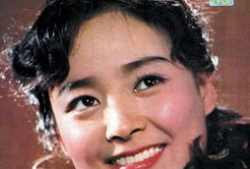 演员张瑜的个人资料,影视界璀璨的明珠，从青涩到成熟的华丽蜕变