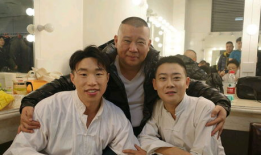 德云社烧饼图片,笑星风采，舞台魅力尽展