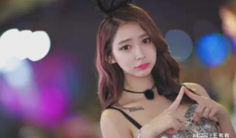 韩国女主播撩头发视频,魅力四溢引网友热议