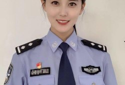 女警察图片